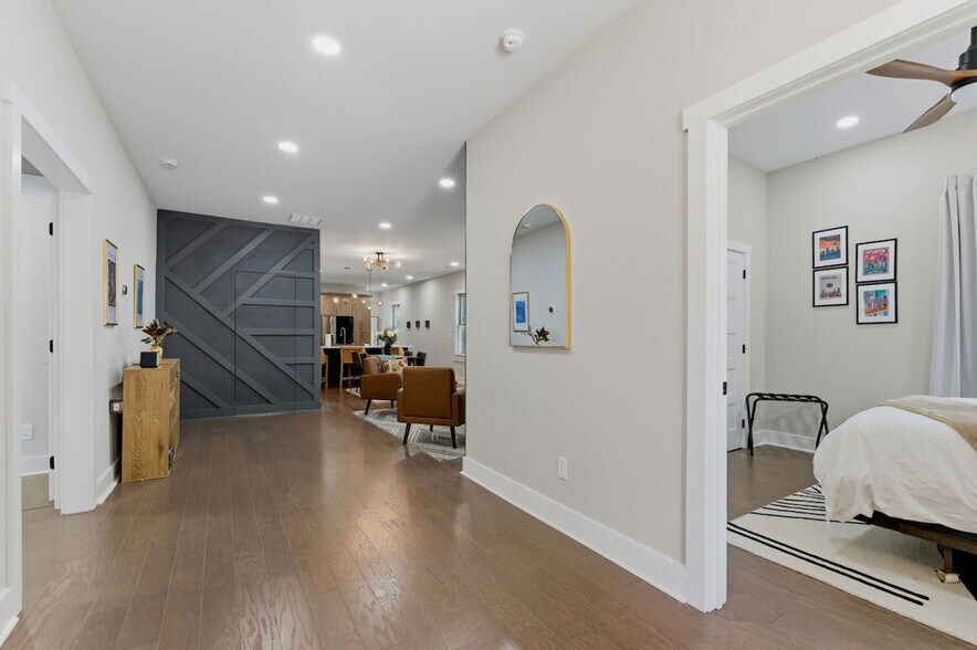 Building Photo - 907 Beecher St SW
