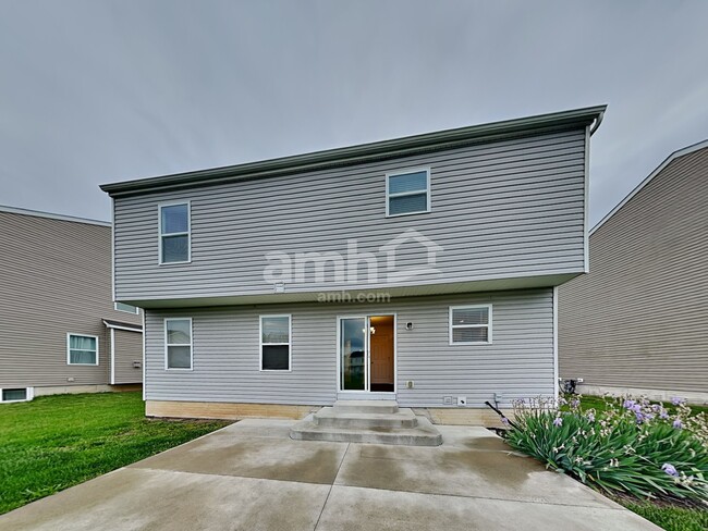 Building Photo - 89 Henderson Ln