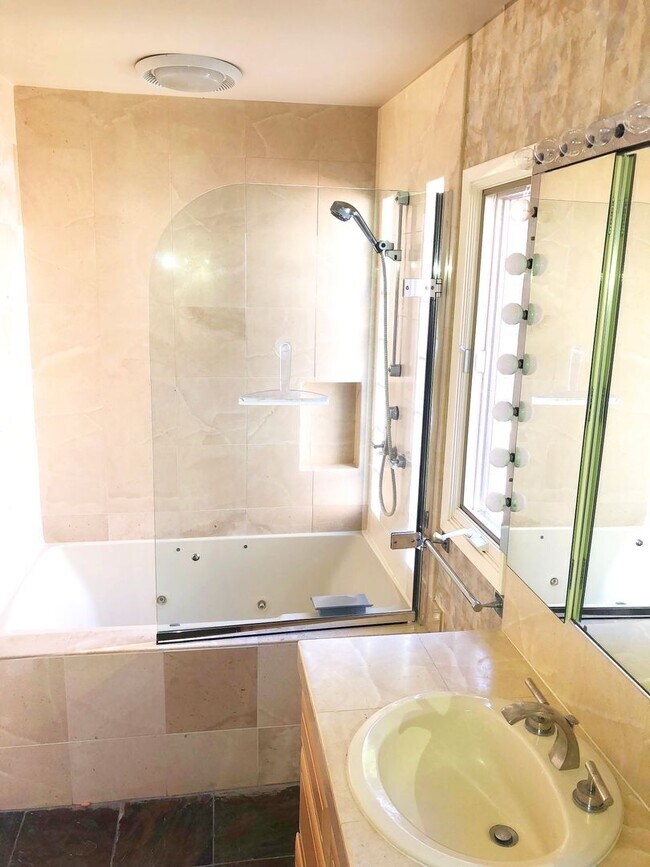 Building Photo - Montclair Hills Retreat w/ In-law Unit