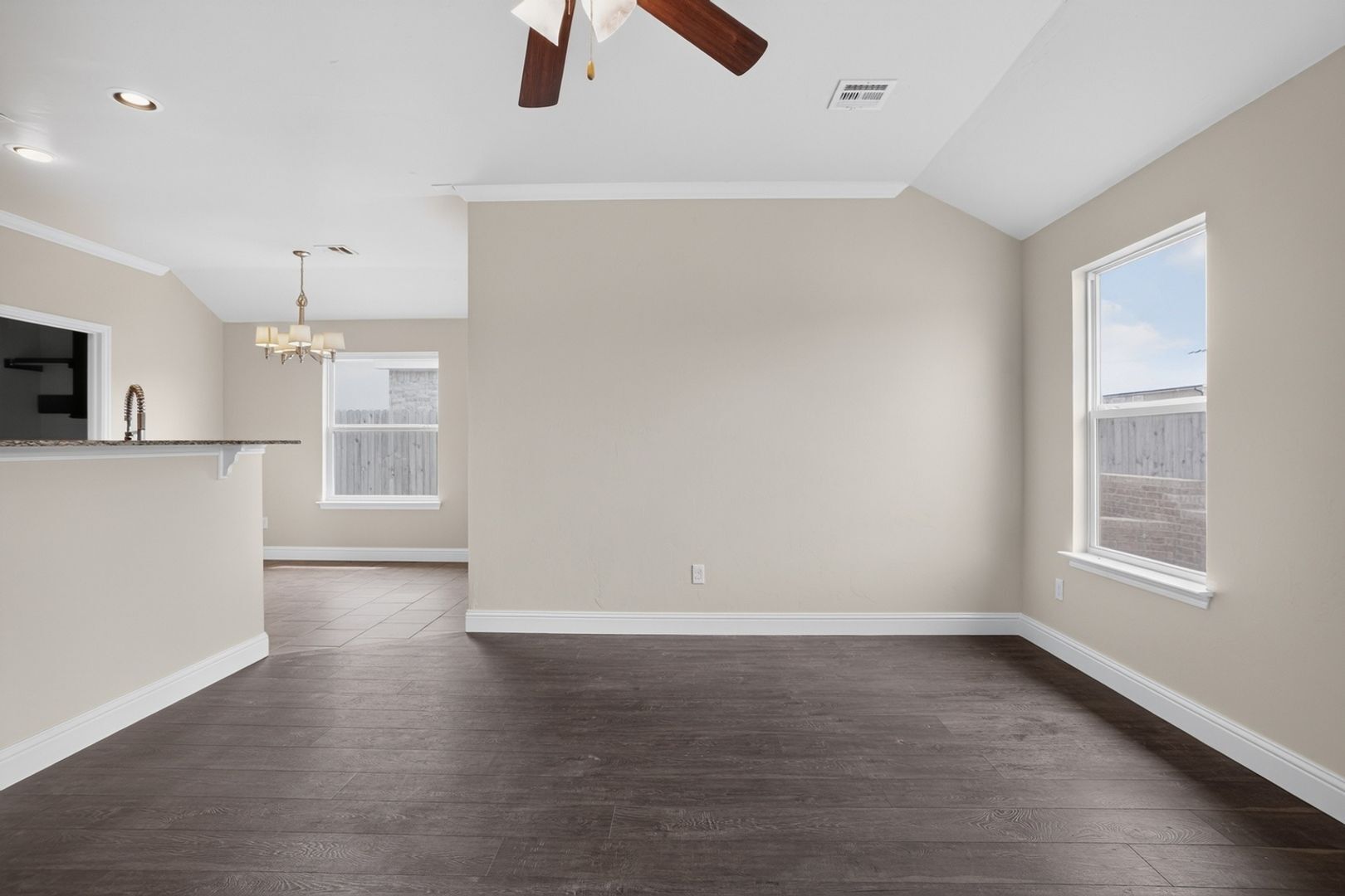 Building Photo - 13113 Camden Dr