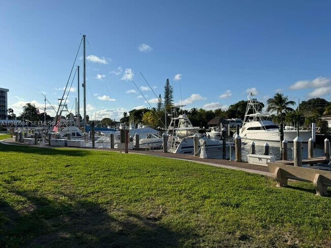 Building Photo - 2731 NE 14th Street Causeway