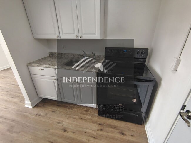 Building Photo - 408 N Wayne St