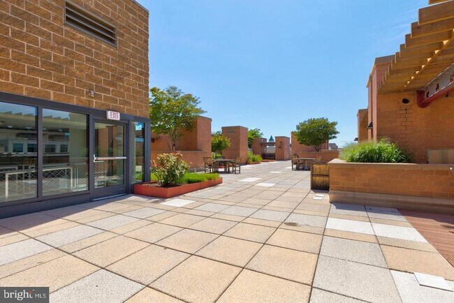 Building Photo - 631 D Street NW