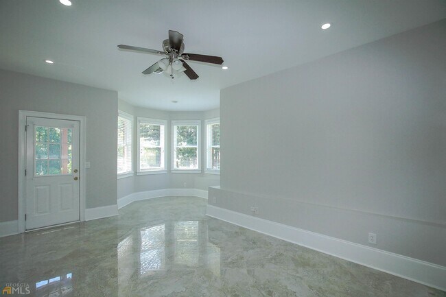 Building Photo - 1660 Briergate Dr