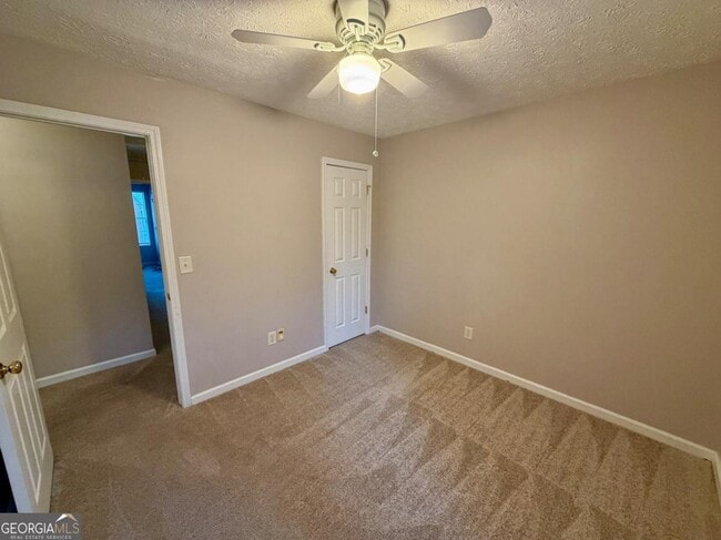 Building Photo - 5583 Windfall Ln