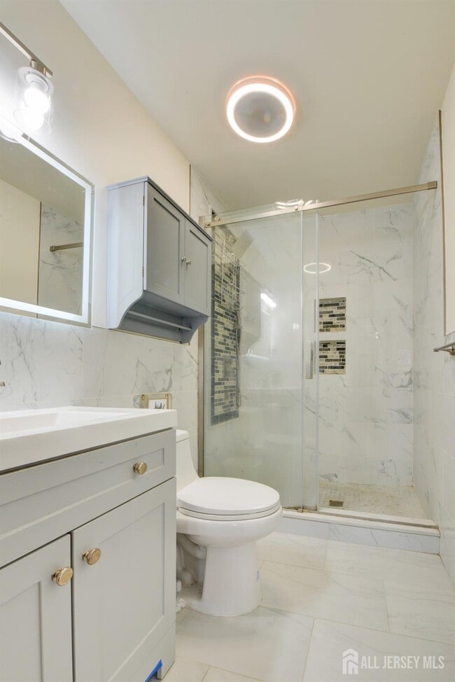 Building Photo - 13 Lackland Ave