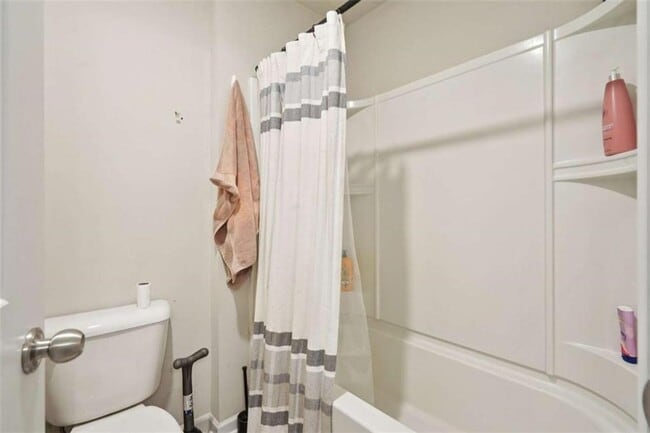 Building Photo - 3605 Broadwick Ln