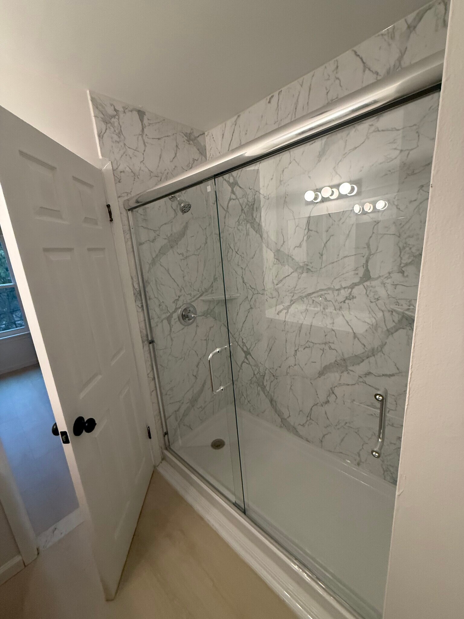 Building Photo - 509 E University Dr