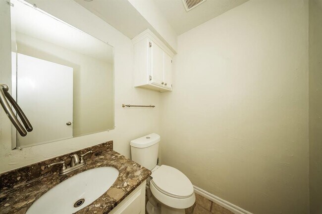 Building Photo - 12412 Chase End Ct