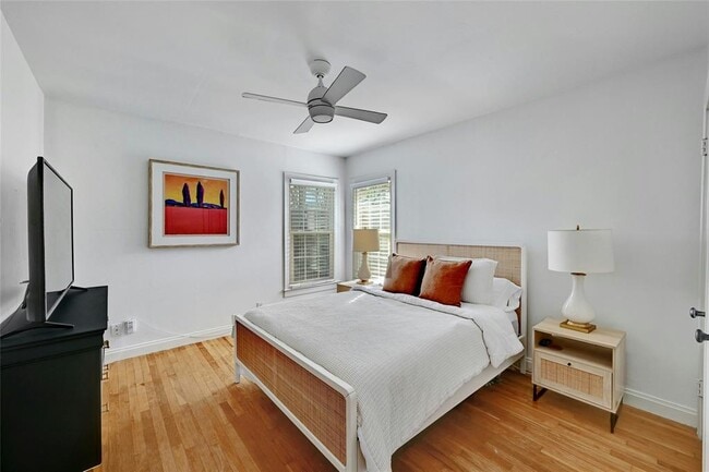 Building Photo - 5313 Avenue F