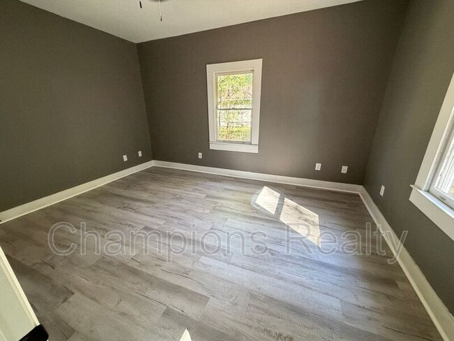 Building Photo - 948 Belvedere Dr