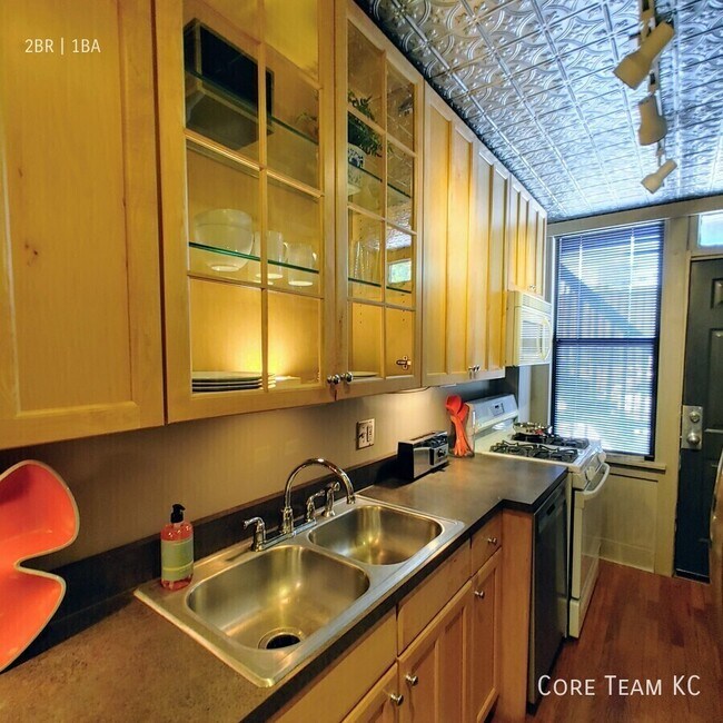 Building Photo - 3818 Walnut St