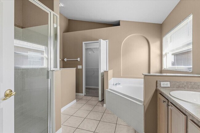 Building Photo - 8084 Santee Dr