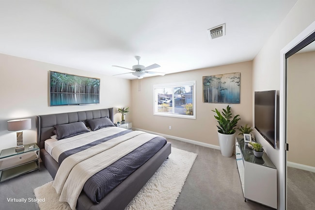 Building Photo - Remodeled 3-bedroom, 1-bath, Single-Level Home Located in a Quiet Neighborhood.