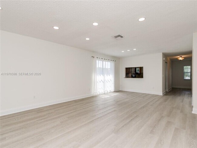 Building Photo - 21559 Cypress Hammock Dr