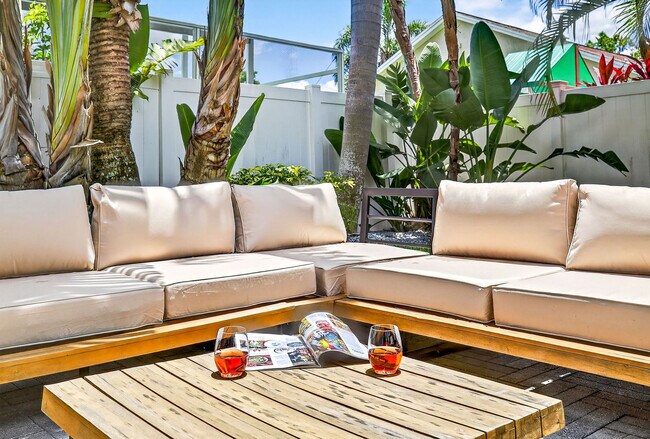 Building Photo - 14506 Clifty Ct