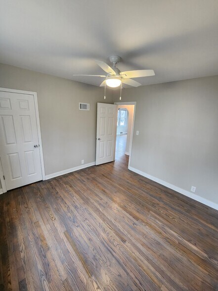 Building Photo - 410 McKinley St