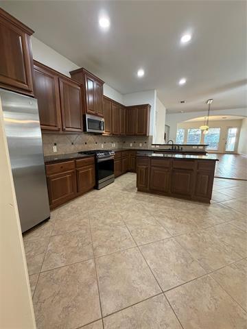 Building Photo - 4525 W University Blvd