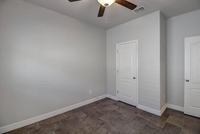 Building Photo - 7522 Sable Creek Dr