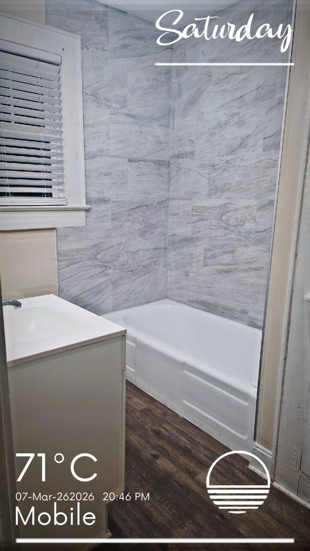 Building Photo - Charming 2BR Duplex in the Heart of Downtown Mobile – Pet Friendly