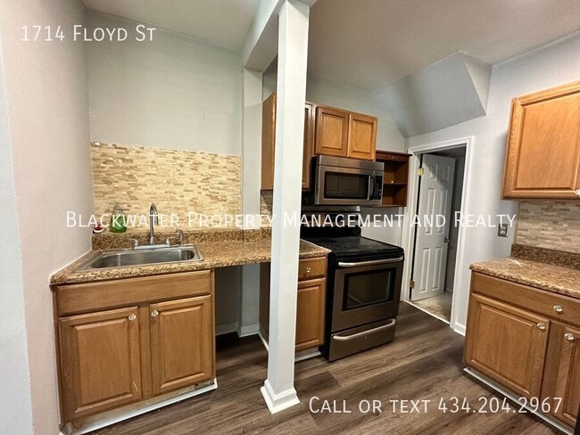 Building Photo - 1714 Floyd St