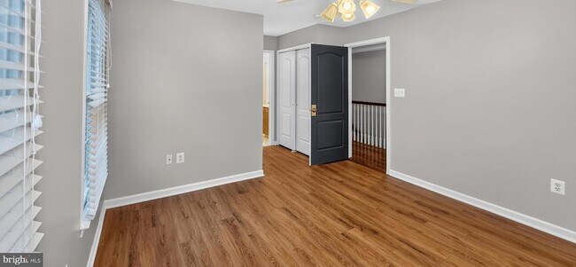 Building Photo - 6933 Sandy Creek Ct