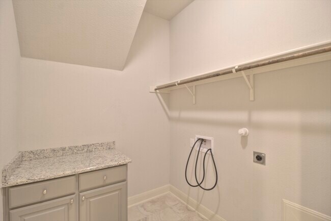 Building Photo - 3723 Las Casitas