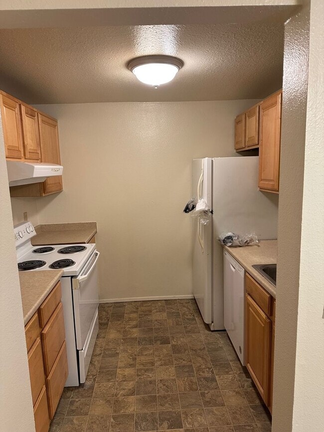 Building Photo - 3 bed/ 2 bath condo in Lynnwood!