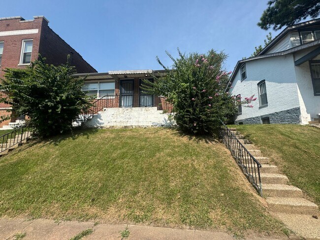 Building Photo - 4111-4113 Oregon Ave