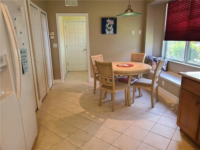 Building Photo - 5808 Nesters Ln