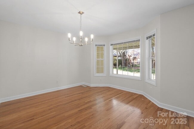 Building Photo - 1207 Overhill Rd