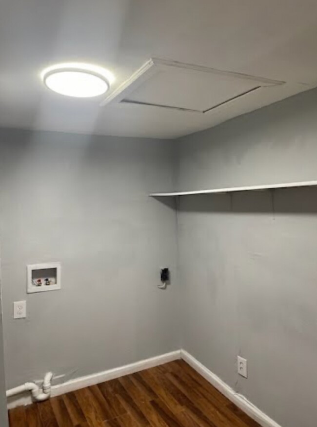 Building Photo - 1550 Old Dover Rd