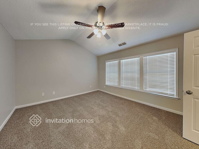 Building Photo - 390 Bass Way NW