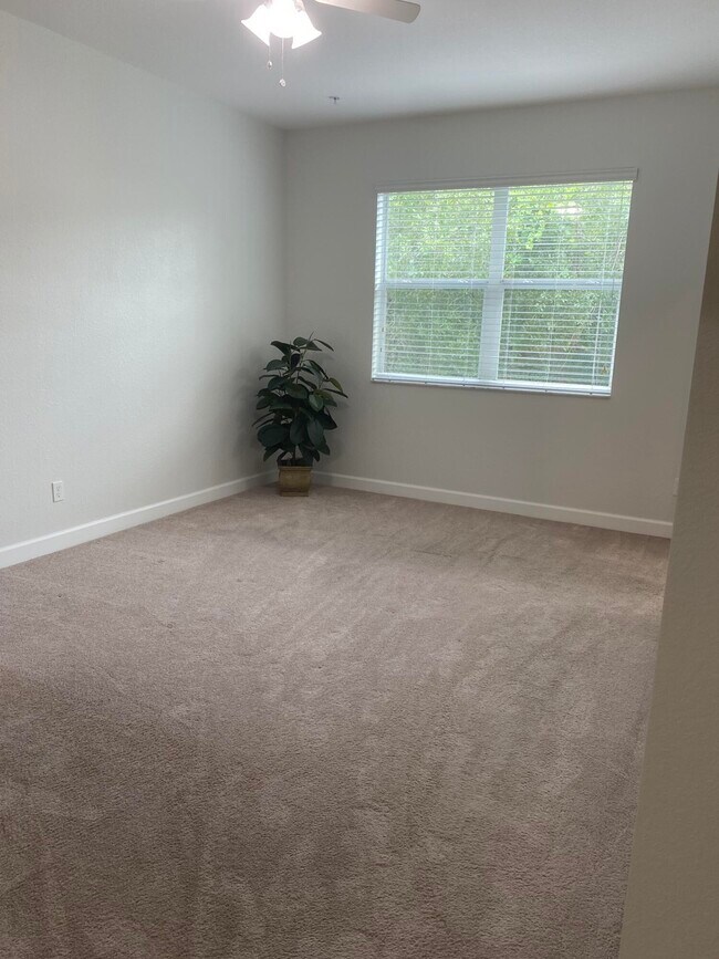 Building Photo - 9550 SW Purple Martin Way