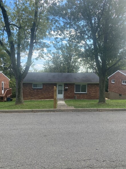 Primary Photo - 731 Darlington St