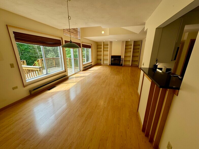 Building Photo - 113 Penny Ln