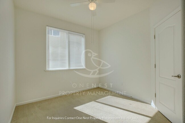 Building Photo - Charming single-story home nestled in the serene Edgewater Community