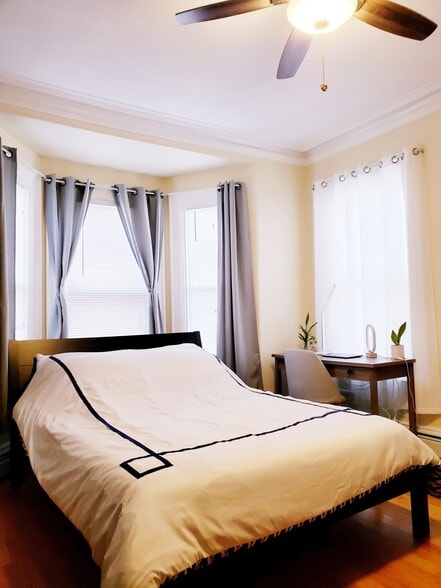 Building Photo - 65 Walden St