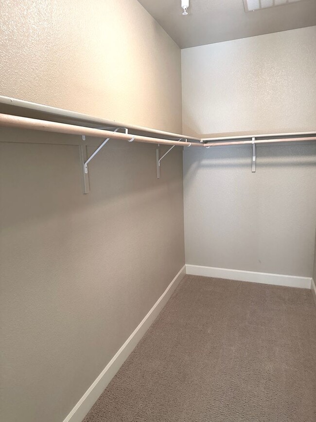 Building Photo - Downtown Boise Condo Living