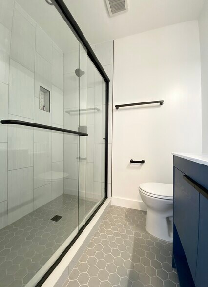 Building Photo - 1631 Liberty St