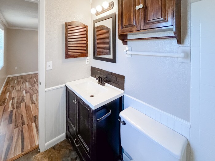 Building Photo - 7600 Pheasant Path Dr