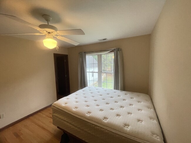 Building Photo - 1185 Eller Wood Dr