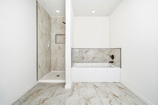 Building Photo - 10711 Milo Ct