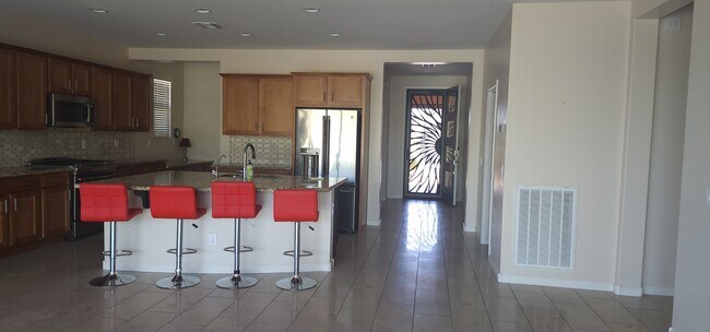 Building Photo - 3350 Big Sky Dr