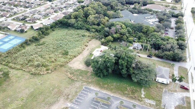 Building Photo - 3340 S Jog Rd