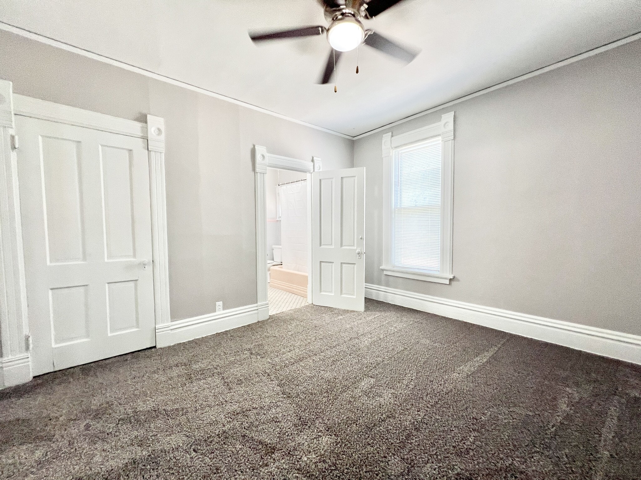 Building Photo - 28 N Atwood Ave