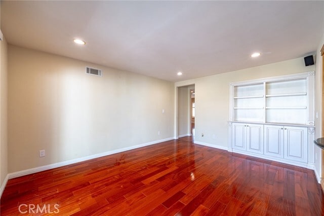 Building Photo - 157 Christina St