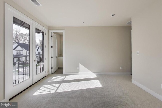 Building Photo - 6921 Renita Ln