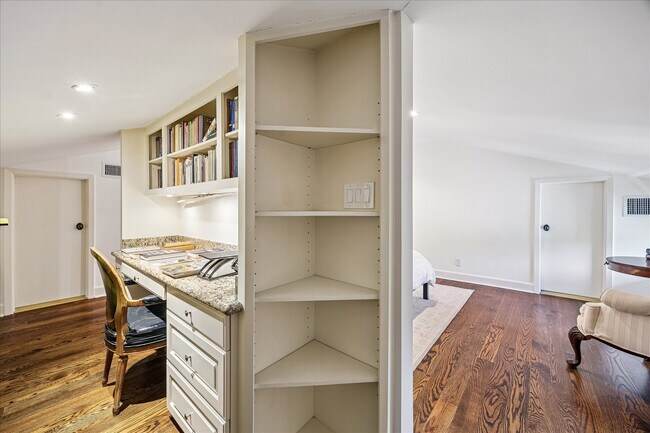 Building Photo - 2368 Timber Ln