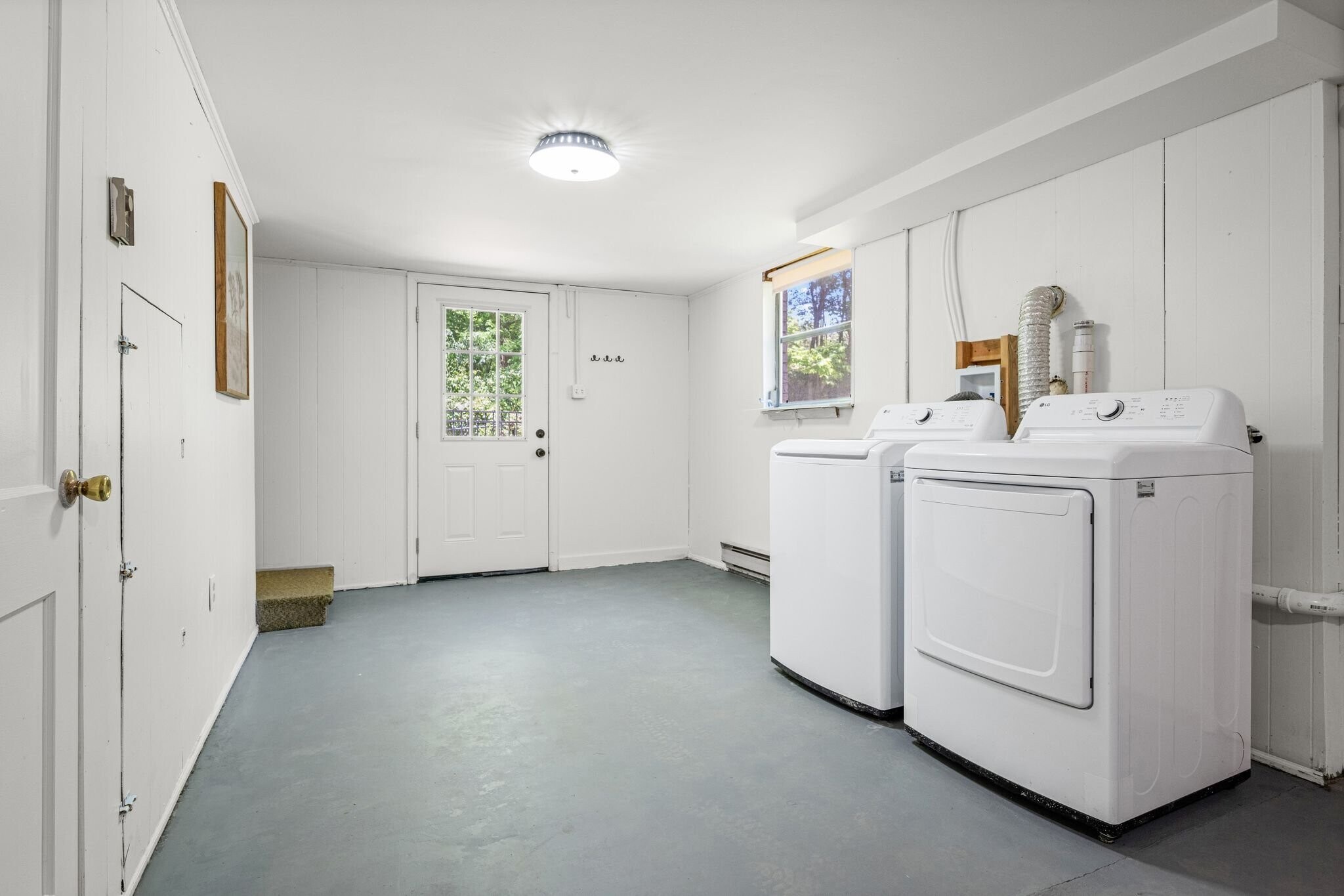 Building Photo - 508 S Westview Dr